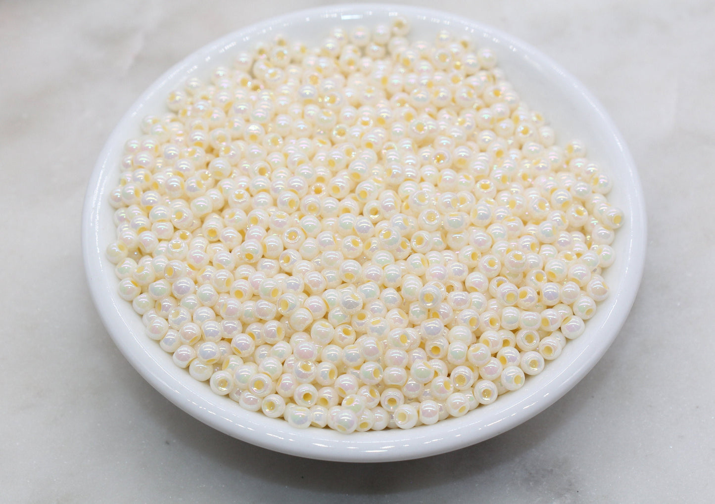 Iridescent Glass Seed Beads, 4mm Shiny Round Glass Seed Beads, Creamy Yellow AB Opaque Seed Beads, Rocailles Beads, Beading Supplies #3226