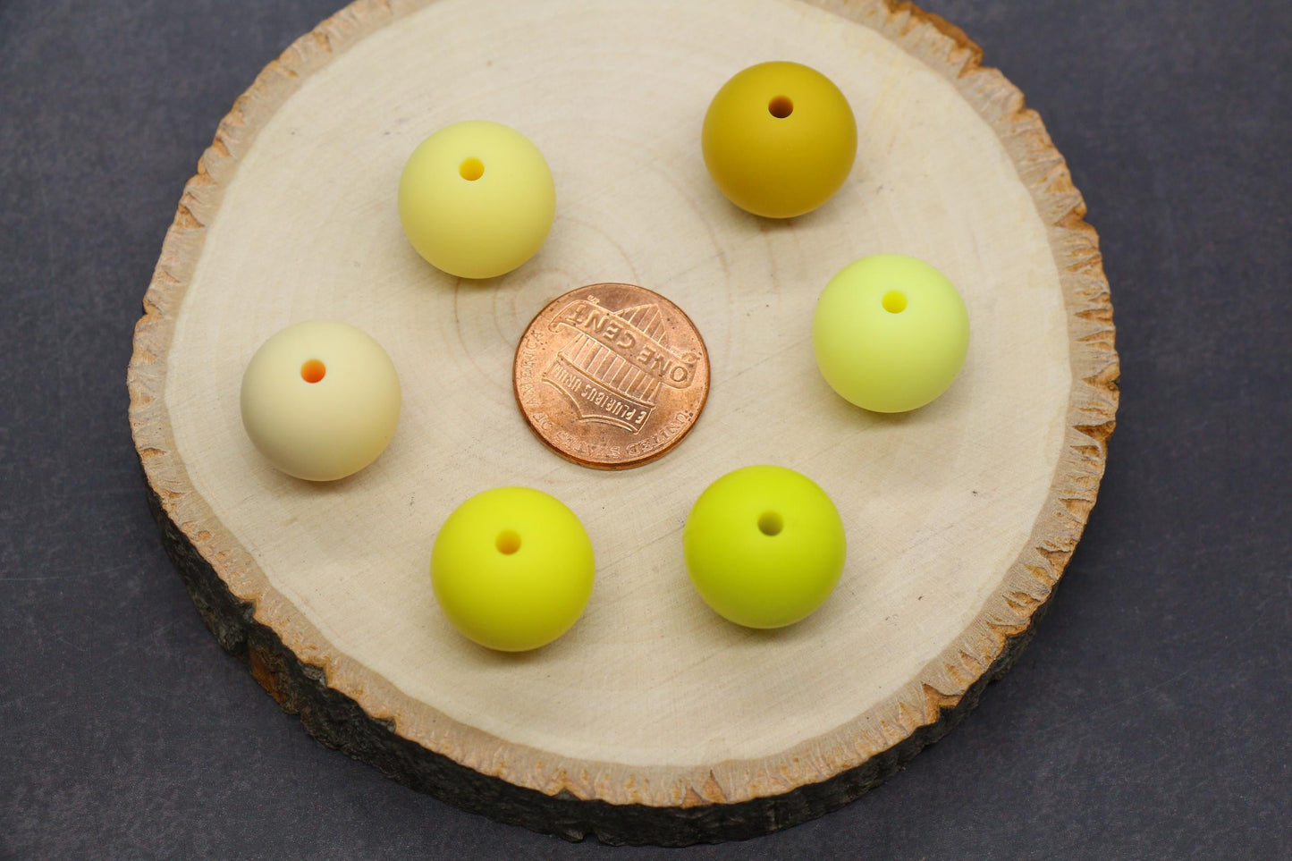 15mm Yellow Silicone Beads for Bracelets, Soft Round DIY Jewelry Beads, Keychain Craft Supplies, Silicone Beads for DIY Jewelry Making