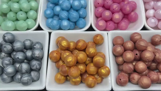 15mm Metallic Silicone Beads, Shimmering Jewelry Beads for Bracelets, Keychains, Soft Round Beads, DIY Craft Supplies