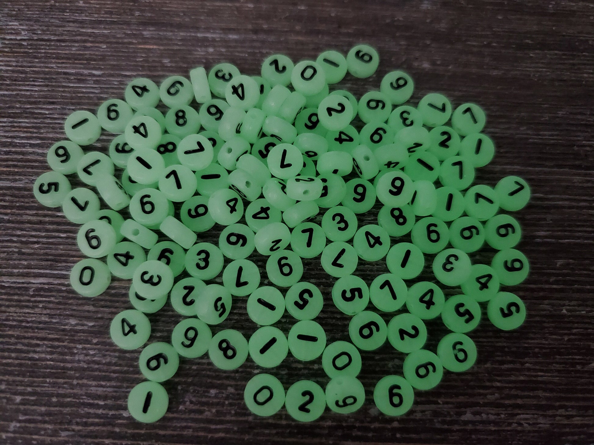 Glow in Dark Number Beads, Glowing Acrylic Mix Number Beads, Flat Round Acrylic Number Beads, Size 7mm #182