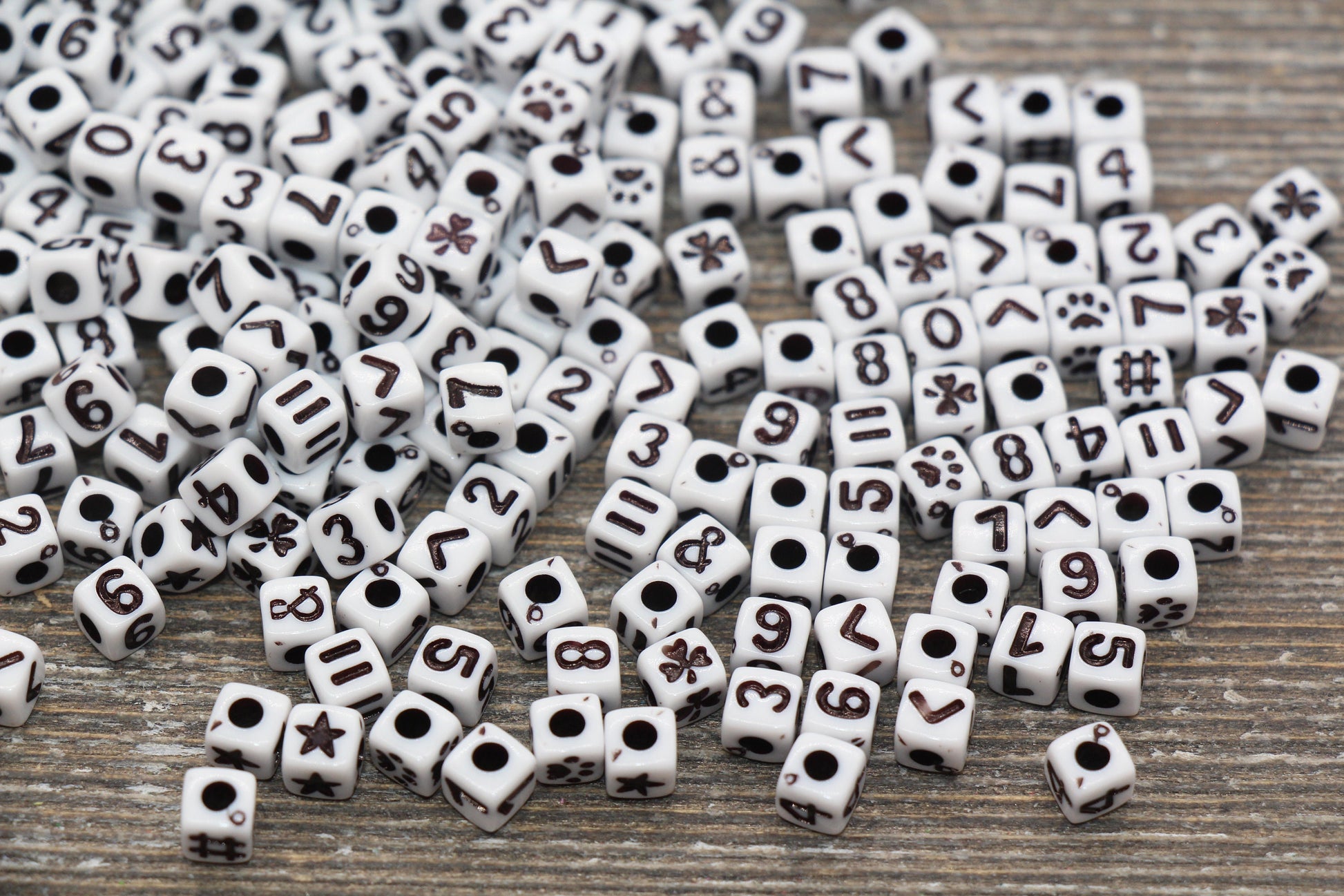 Cube Number Beads, Cube Symbol Beads, White with Black Acrylic Number Beads, Acrylic Square Beads, Slider Beads, Size 5mm #725