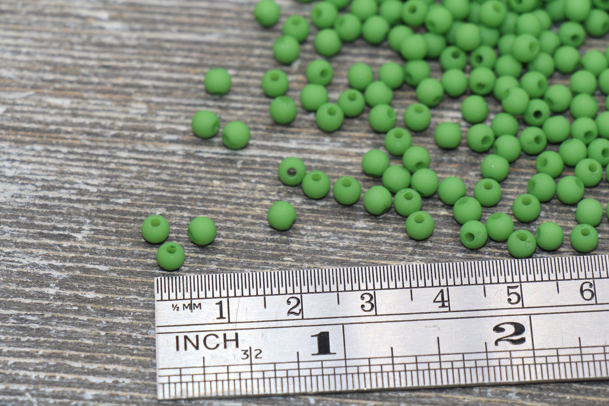 4mm Matte Forest Green Round Beads, Acrylic Gumball Bead, Frosted Green Round Spacer Beads, Bubblegum Beads, Plastic Round Bead #1708