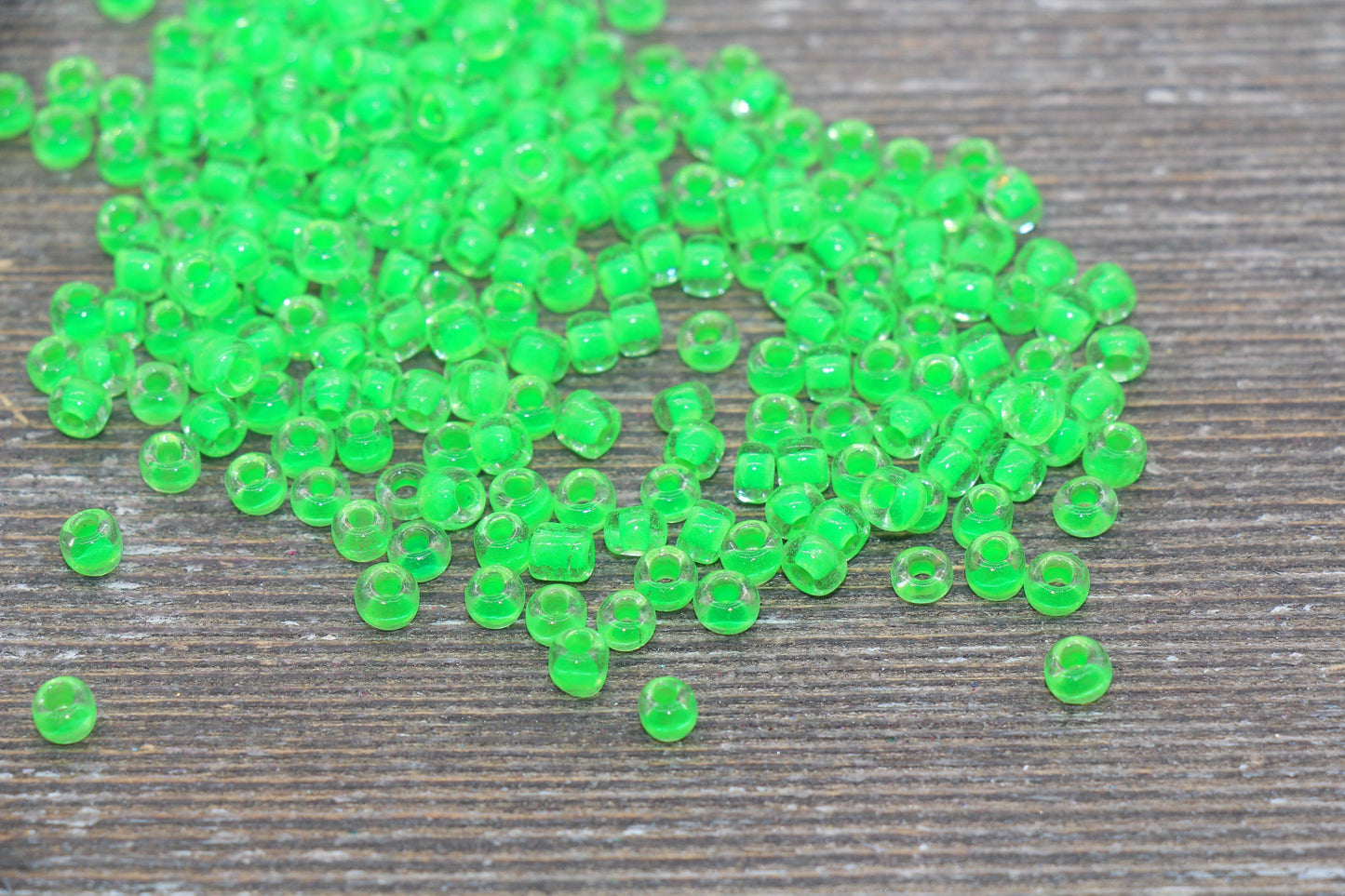 Transparent Glass Beads with Green Lined, 4mm 6/0 Glass Round Beads, Green Lined Seed Beads, Rocailles Beads, Beading Supplies #2088