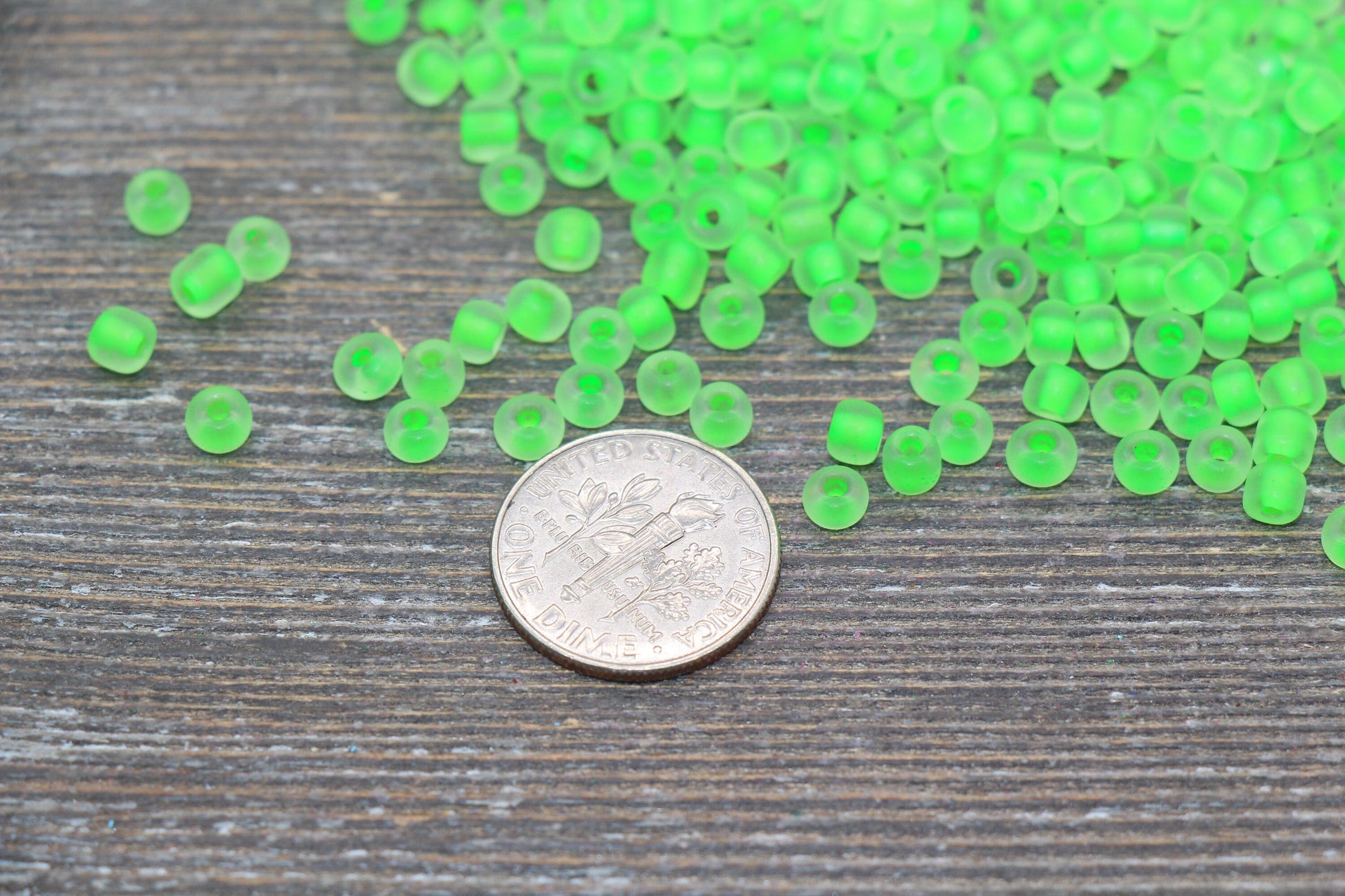Matte Glass Beads with Green Lined, 4mm 6/0 Glass Round Beads, Frosted Green Lined Seed Beads, Rocailles Beads, Beading Supplies #2094