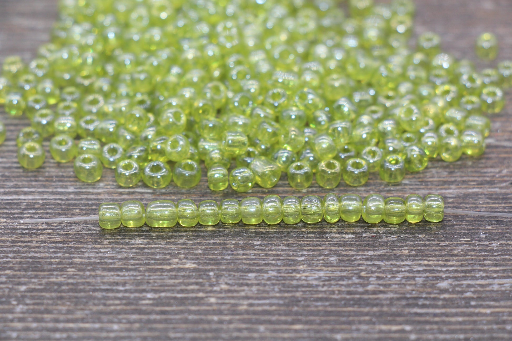 Glossy Transparent Glass Seed Beads, 4mm 6/0 Glass Round Seed Beads, Spring Green Trans Seed Beads, Rocailles Beads, Beading Supplies #2257