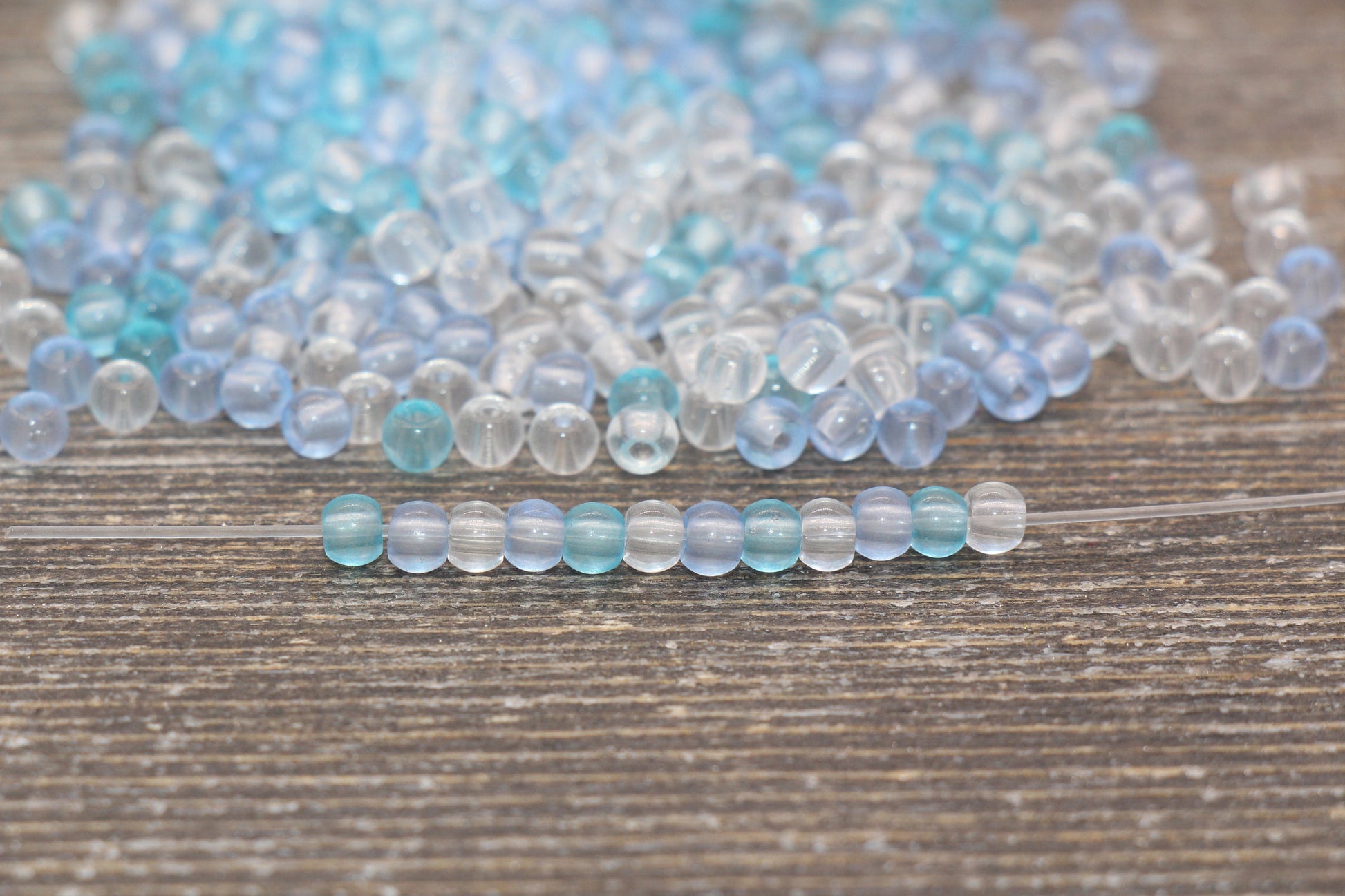 Transparent Glass Seed Beads, 4mm 6/0 Glass Round Seed Beads, Blue and White Trans Seed Beads, Rocailles Beads, Beading Supplies #2295