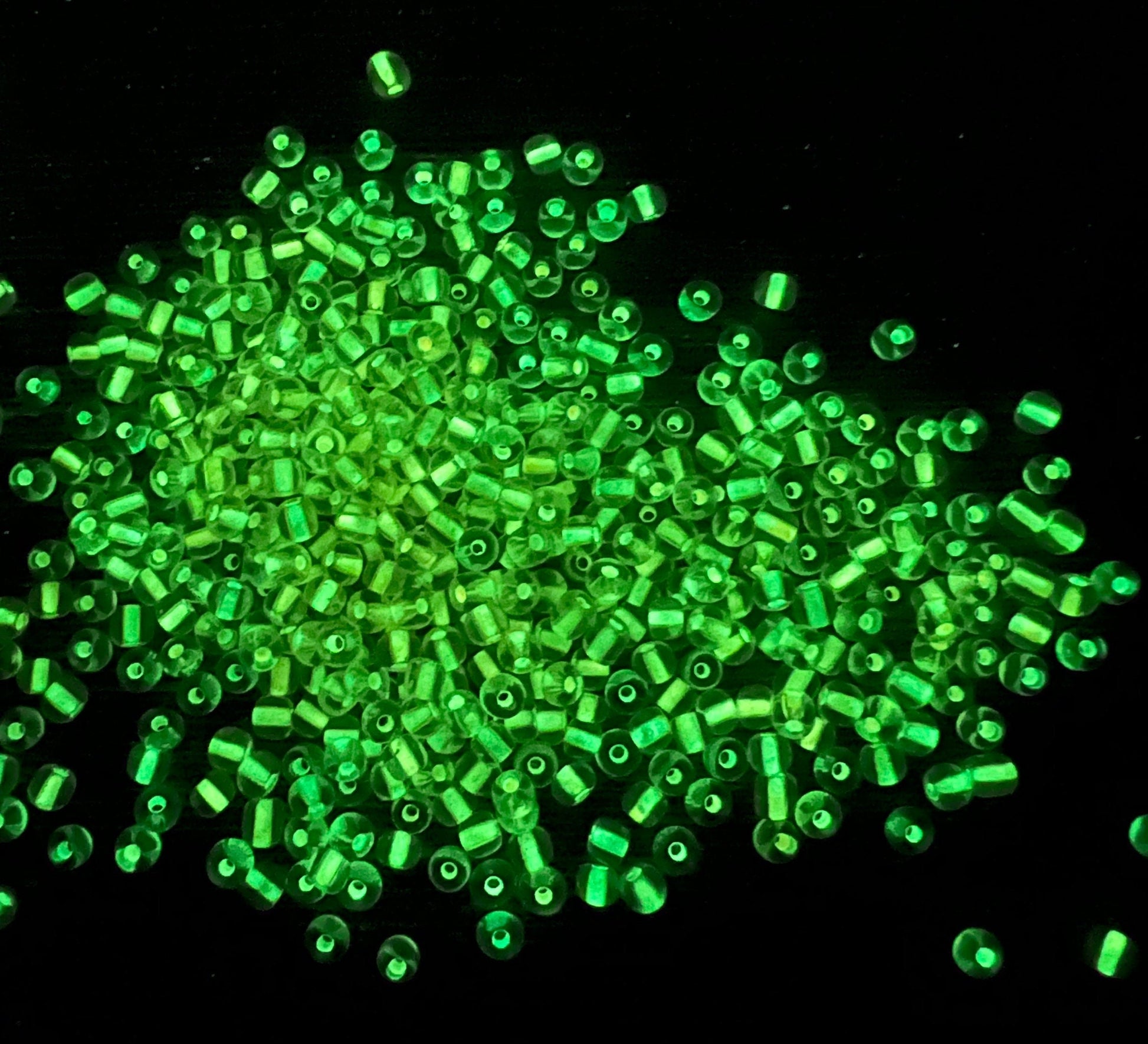 GLOW Glass Beads, 4mm 6/0 Glass Beads, Glow in Dark Transparent Beads with Orange Lining Beads, Rocailles Beads, Beading Supplies #960