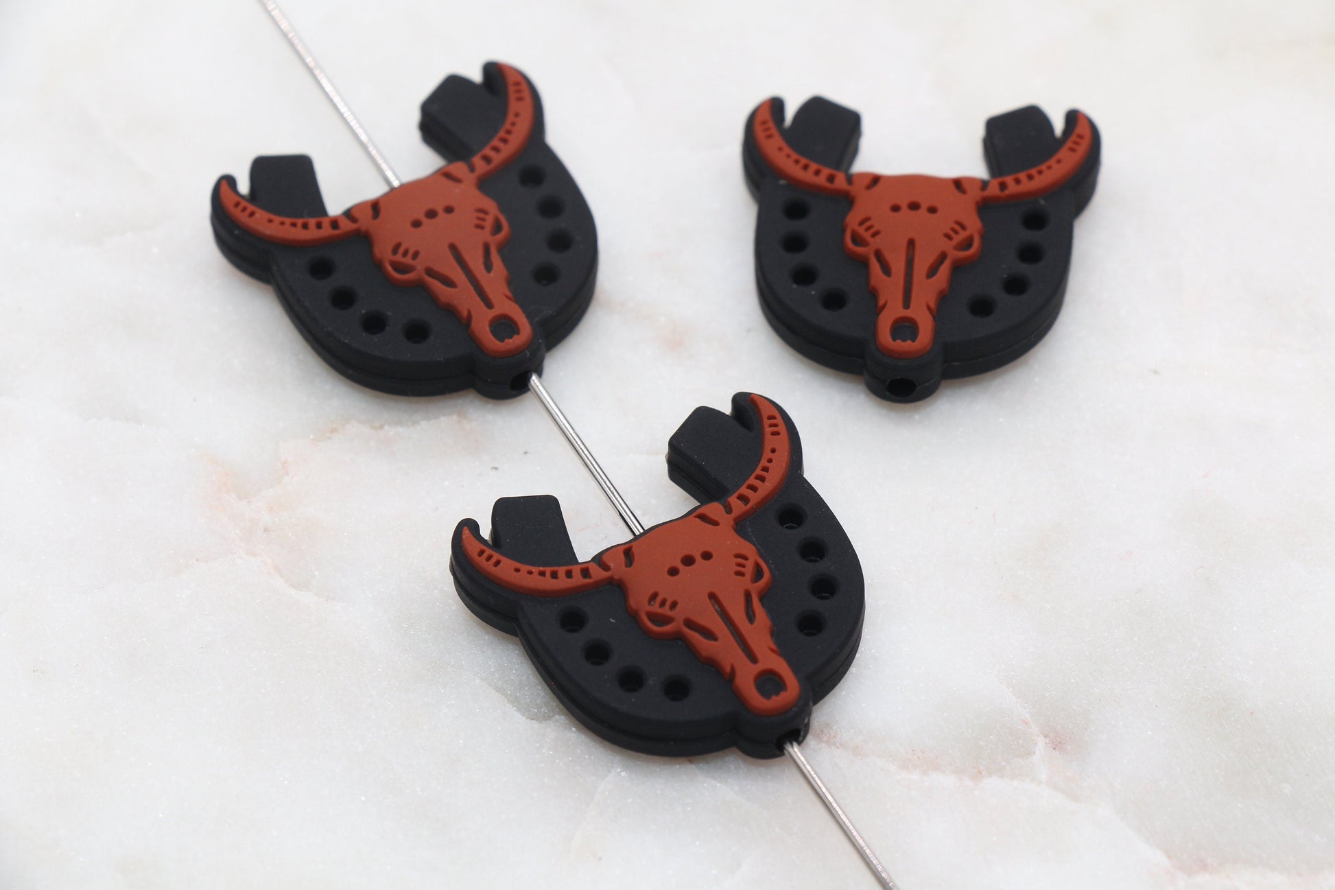 Western Horseshoe Silicone Beads, Long Horn Cow Skull Head Beads, Cow Focal Silicone Beads, Chunky Beads, Silicone Loose Beads #313