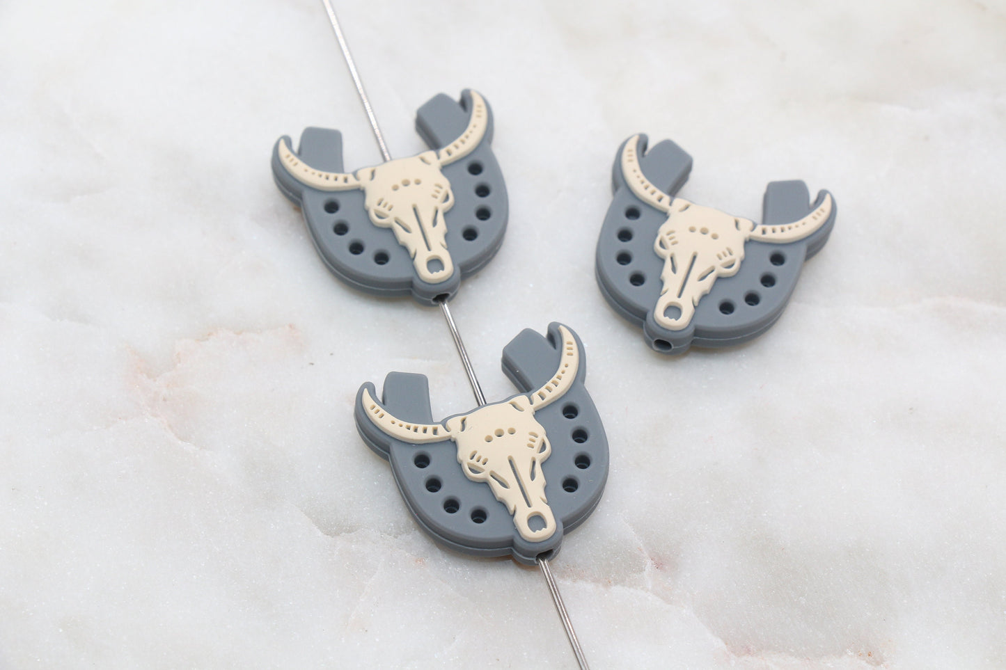 Western Horseshoe Silicone Beads, Long Horn Cow Skull Head Beads, Cow Focal Silicone Beads, Chunky Beads, Silicone Loose Beads #313