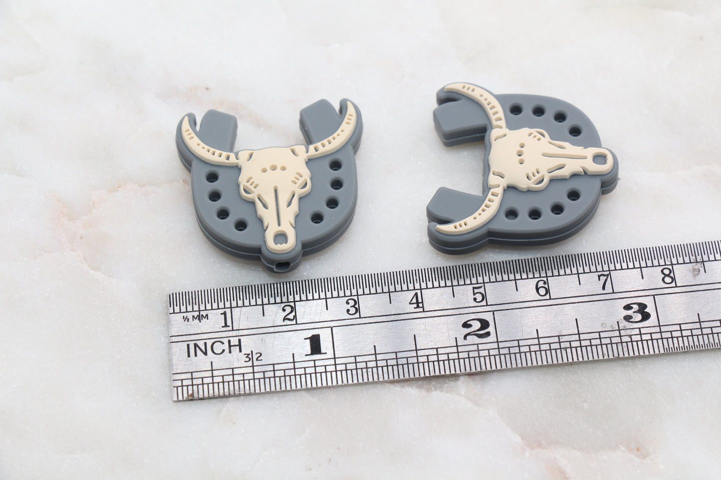 Western Horseshoe Silicone Beads, Long Horn Cow Skull Head Beads, Cow Focal Silicone Beads, Chunky Beads, Silicone Loose Beads #313