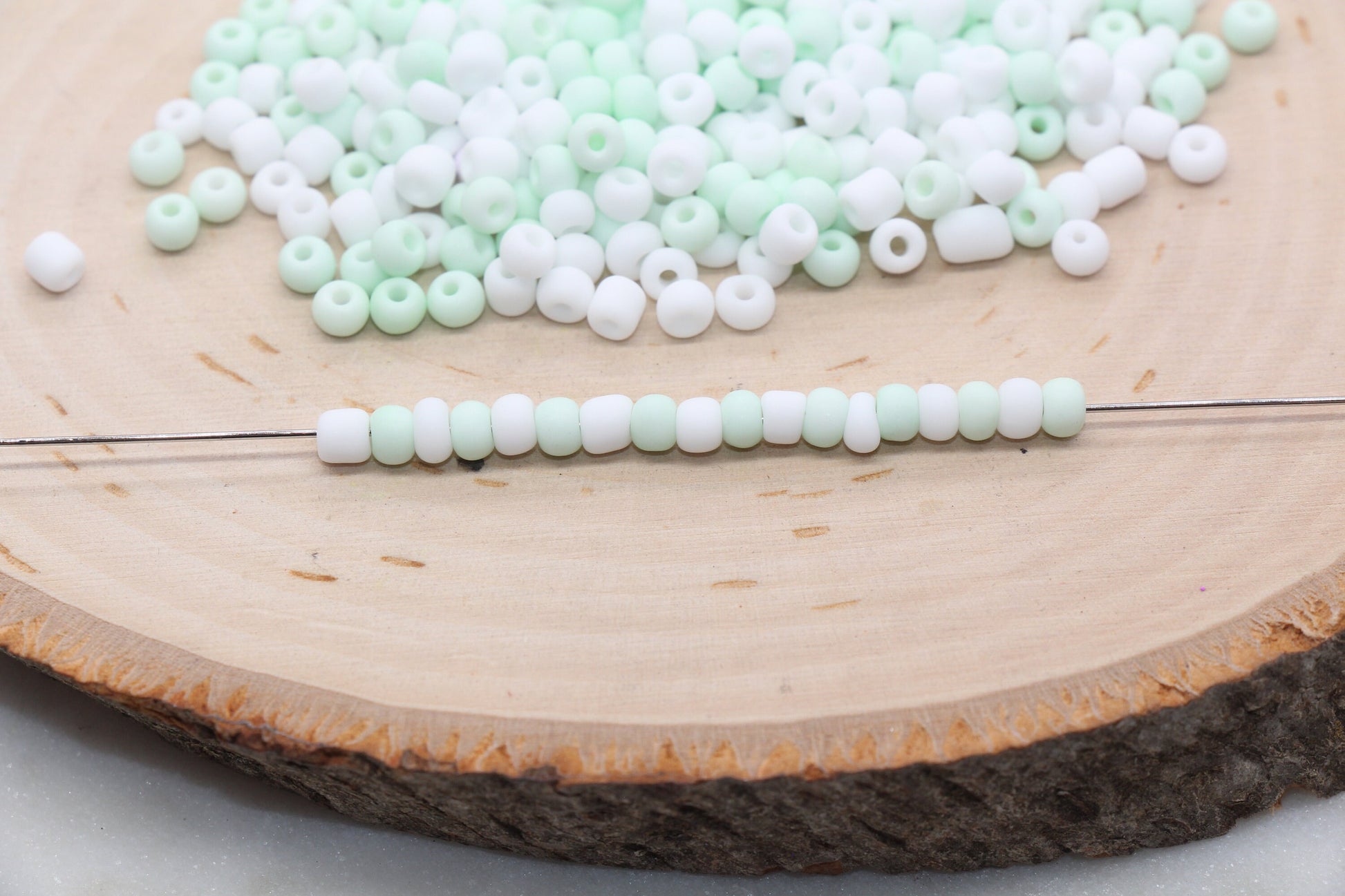 Matte Glass Seed Beads, 4mm 6/0 Glass Round Seed Beads, Mint and White Mix Seed Beads, Frosted Mix Rocailles Beads, Beading Supplies #2666